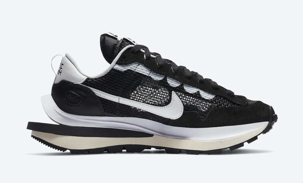 nike-vaporwaffle-sacai-black-white-CV1363-001-3