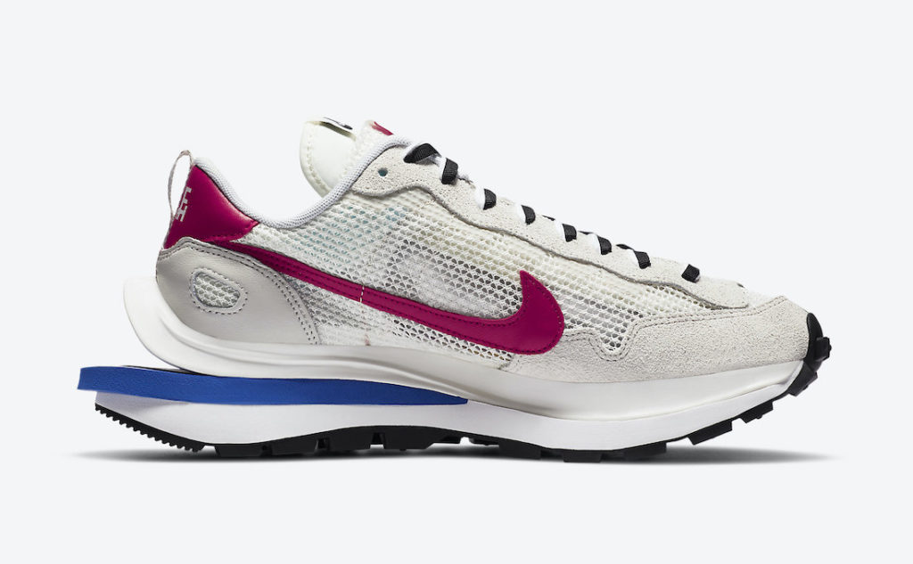 nike-vaporwaffle-sacai-sport-fuchsia-game-royal-CV1363-100-3